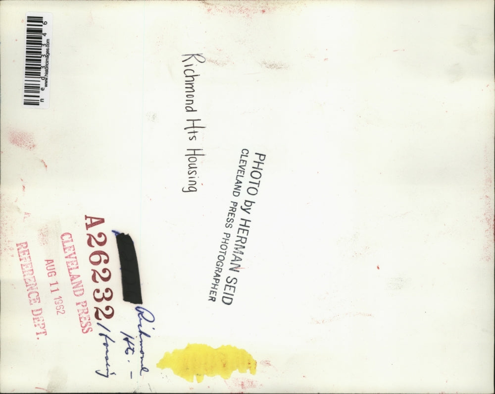 1952 Press Photo Richmond Heights Housing Living Room