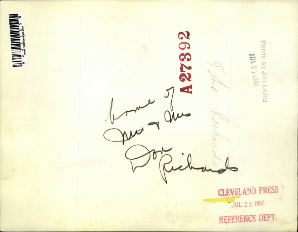 1966 Press Photo Don Richards Family Sitting On Boat