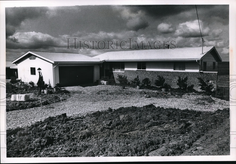 1961 Press Photo Highlands Housing Pictured