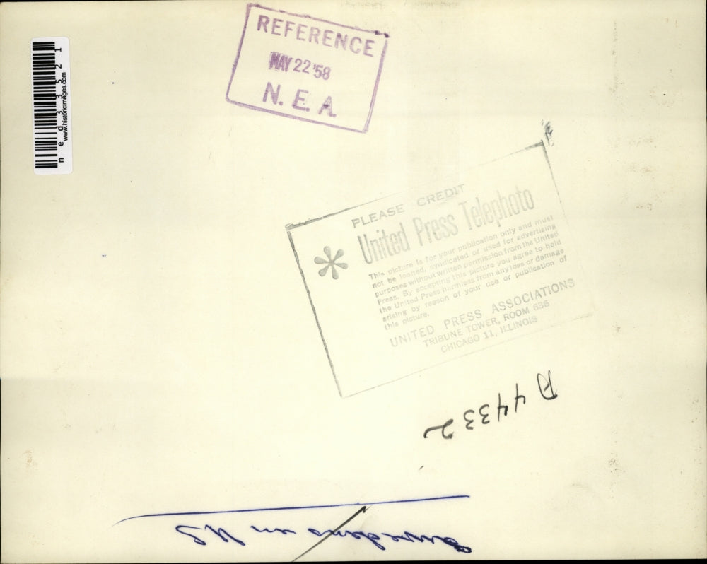 1958 Press Photo Minnesota born Swedish kids pose with Prince Bertil of Sweden