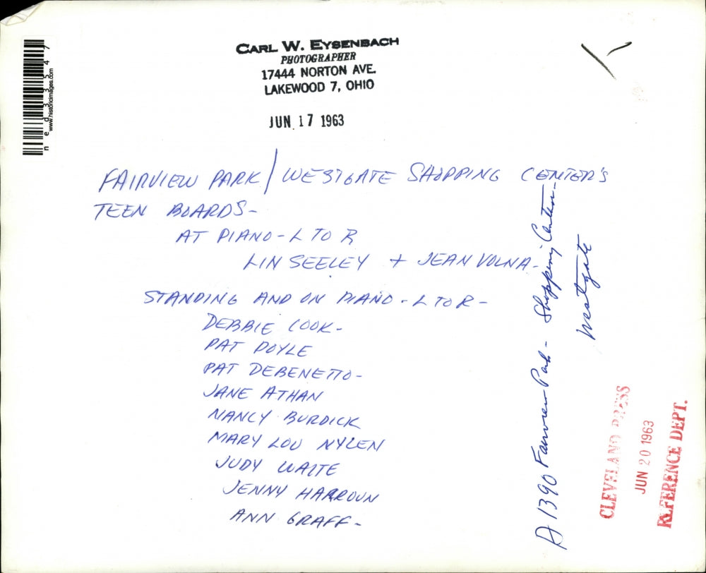 1963 Press Photo Fairvier Park westgate Shopping Center's Teen Boards at Piano