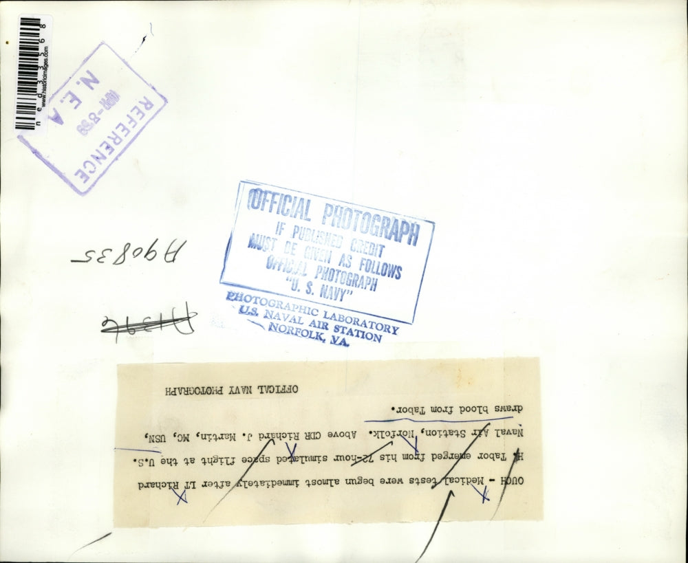 1959 Press Photo R.H. Tabor receiving medical tests at U.S. Naval Air Station