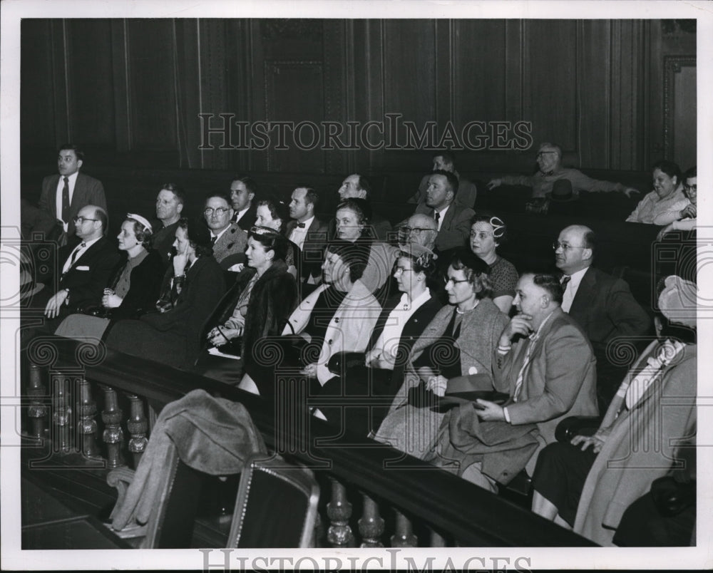 1956 Press Photo Crowd which attended at City Council Hearing