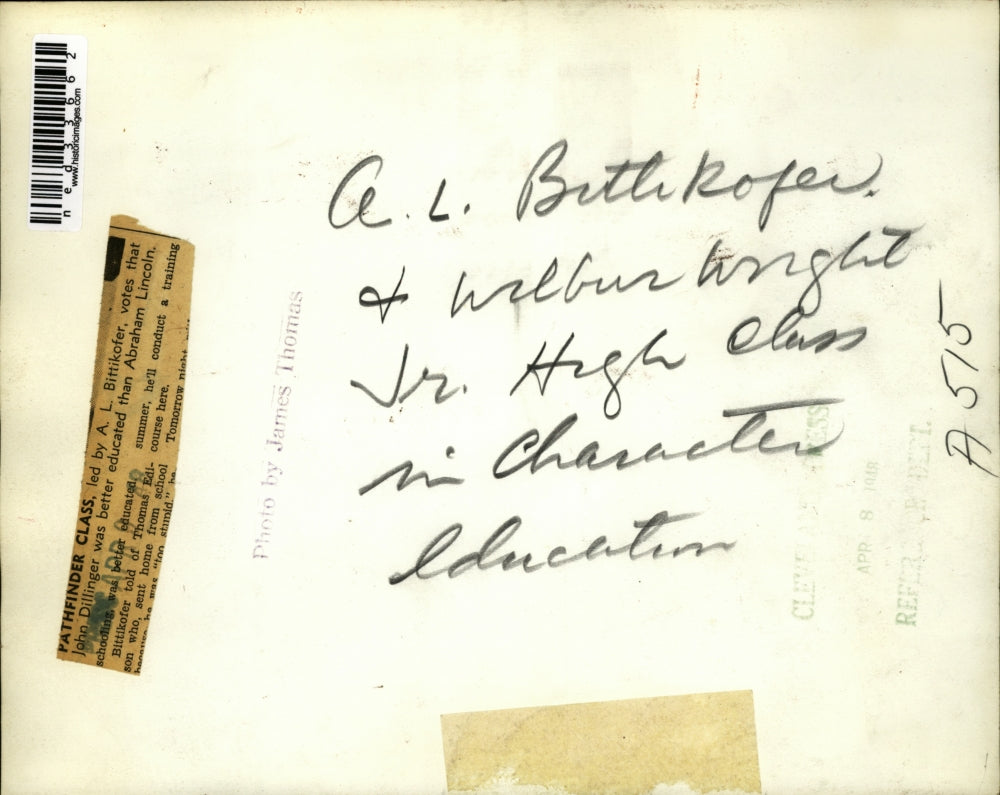 1948 Press Photo A.L. Bittikofer at class at Wilburwright Jr. High School