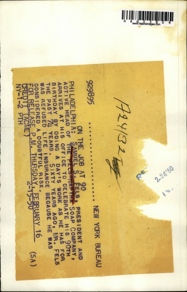 1950 Press Photo Samuel S. Fels arrives at office to celebrate 90th birthday