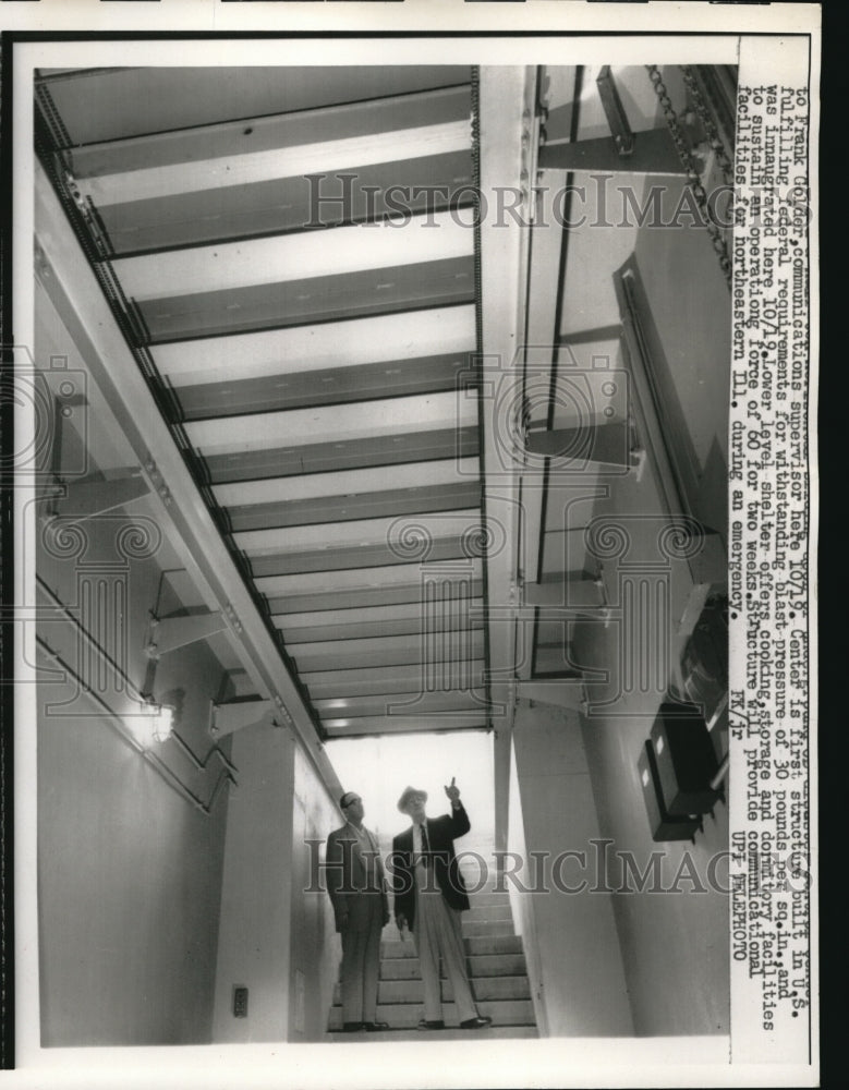 1958 Press Photo Frank Golder in emergency shelter