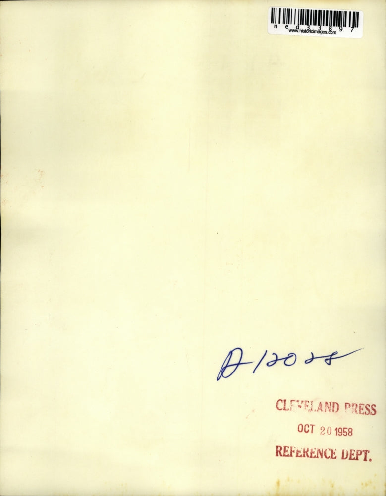 1958 Press Photo Frank Golder in emergency shelter