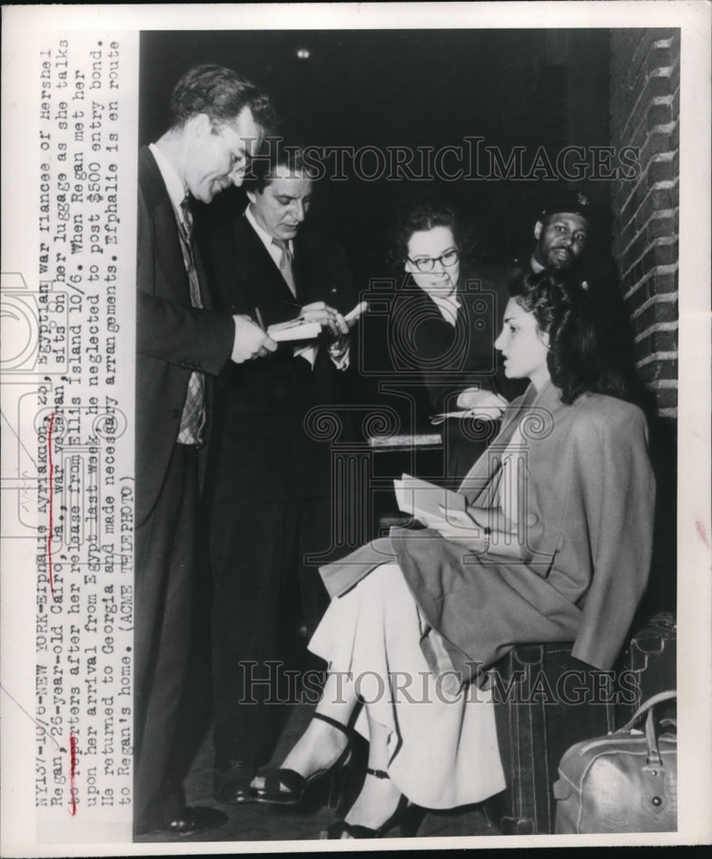 Load image into Gallery viewer, 1948 Press Photo New York Erfphalie Kyriakaon Egyptian war fiancÃƒÆ’Ã†E™ÃƒEšÃ‚Â©e of Hershel
