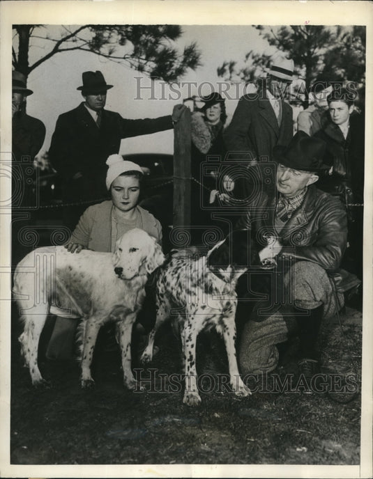 1936 Press Photo French Poodles and even Pekeingese win ribbons so why not Bird