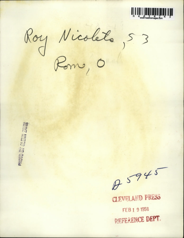 1958 Press Photo Roy Nicolets working