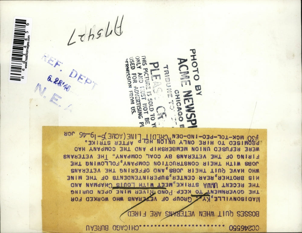 1946 Press Photo Group of veternas who worked to keep Pond River Mine open