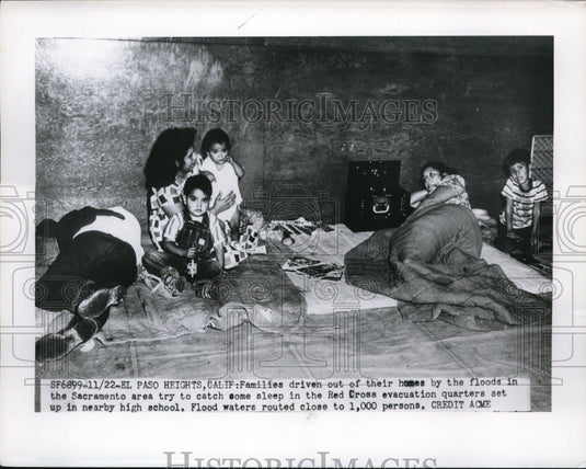 1950 Press Photo El Paso Heights Calif Families driven out of their homes by the
