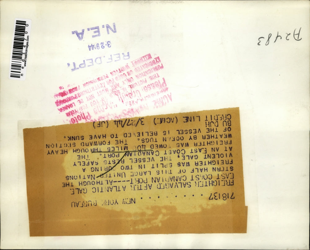 1944 Press Photo Freighter resting at East Coast Canadian Port