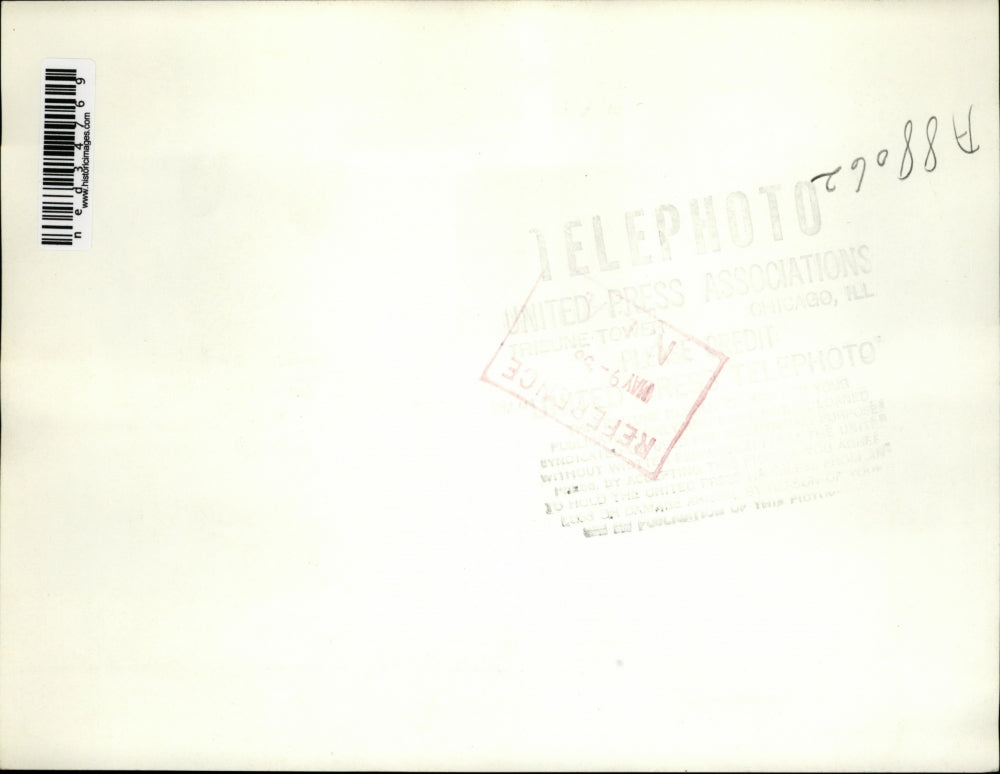 1956 Press Photo R.D. Morgan hold sons, Jay & Bruce, with Mrs. Morgan