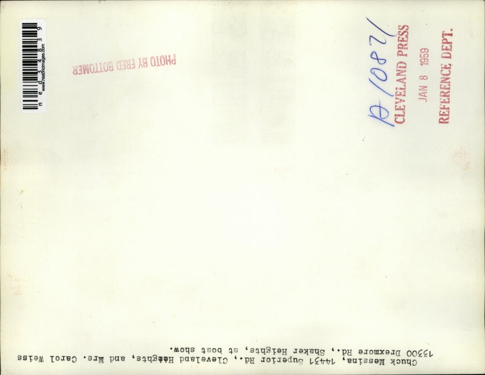 1959 Press Photo Chuck Messina & Mrs. Carol Weiss at boat show