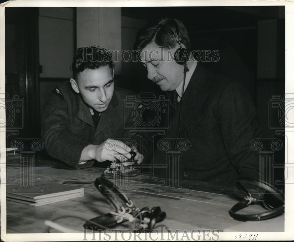1940 Press Photo C.G. Power with wireless device of Royal Canadian Air Force
