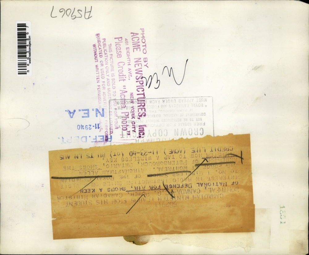 1940 Press Photo C.G. Power with wireless device of Royal Canadian Air Force