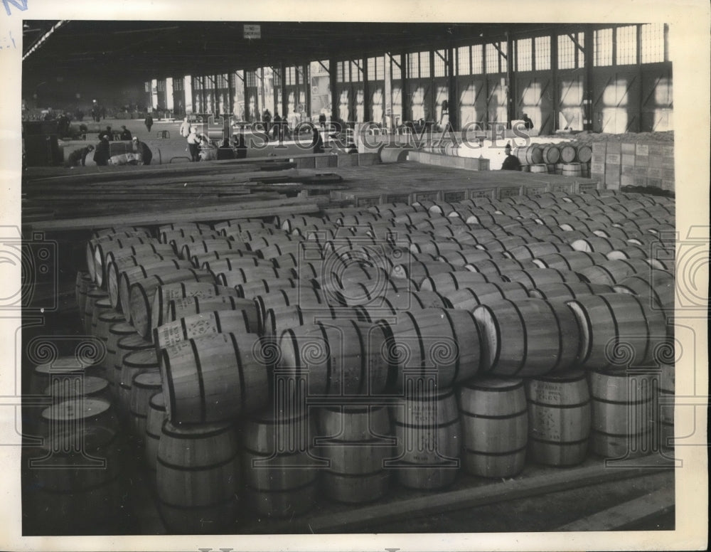 1943 Press Photo Pier full of food for shipment overseas at Canadian Port