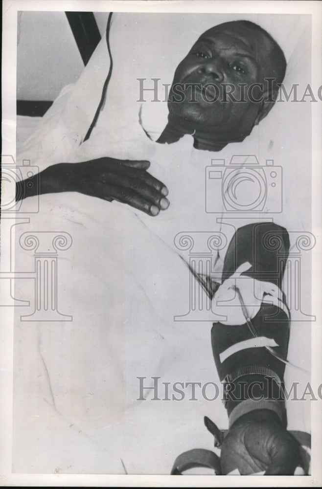 1952 Press Photo Emery Moore, Denver Colorado Construction Foreman Shot