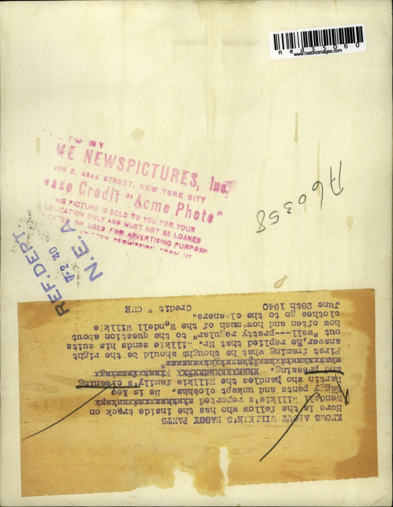 1940 Press Photo Leo Martin handles the Willkie family's cleaning and pressing