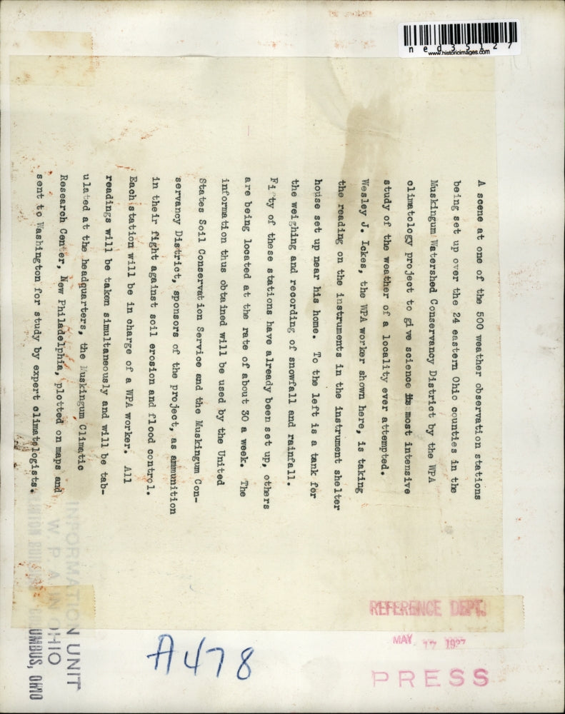 1927 Press Photo Wesley J. Ickes Takes Reading On Weather Instrument