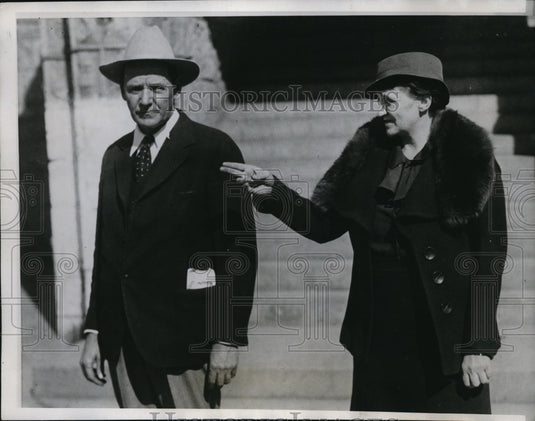 1935 Press Photo Warden Mrs George A. Waters and Deputy Warden M.R. Gallion