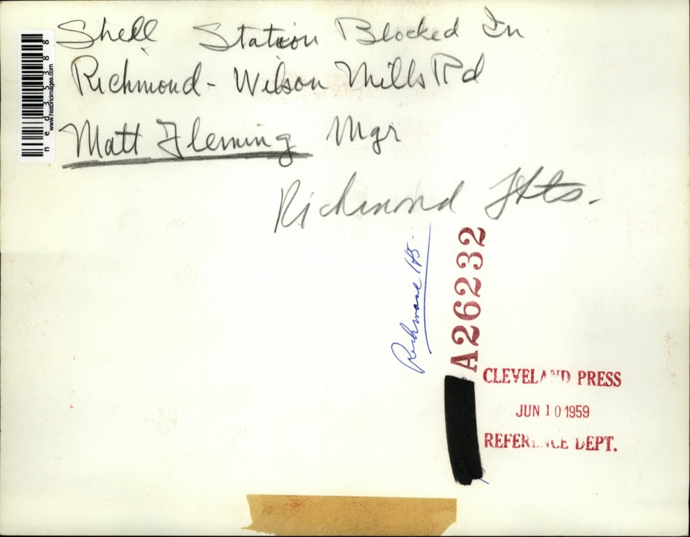 1959 Press Photo Matt Fleming, Manager Of Blocked Off Shell Station