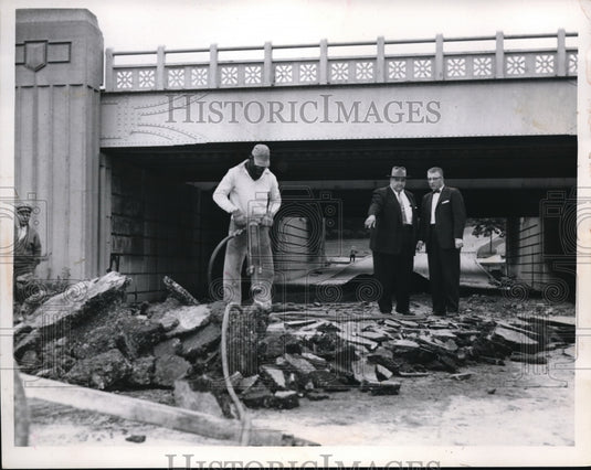 1959 Press Photo Phil Gaeta and Louis Drasler at E. boulevard - ned35454