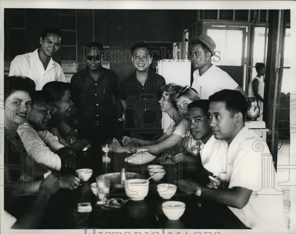 1961 Press Photo Grass roots diplomacy at the Philippine National Youth Commitee