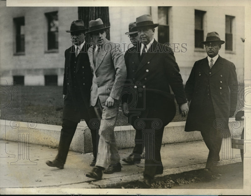 Load image into Gallery viewer, 1928 Press Photo Stephen J. Hoppo, Alfred Nollis accused slayer

