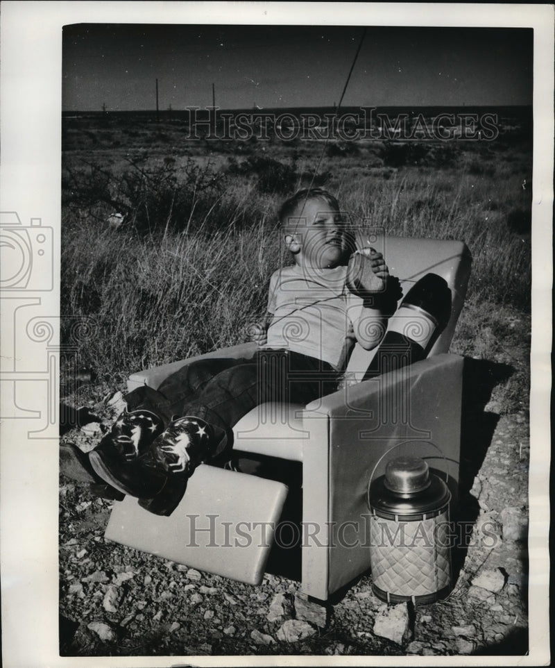 Load image into Gallery viewer, 1961 Press Photo Carlsbad New Mexico this is the life Mike Tottenhuff watches

