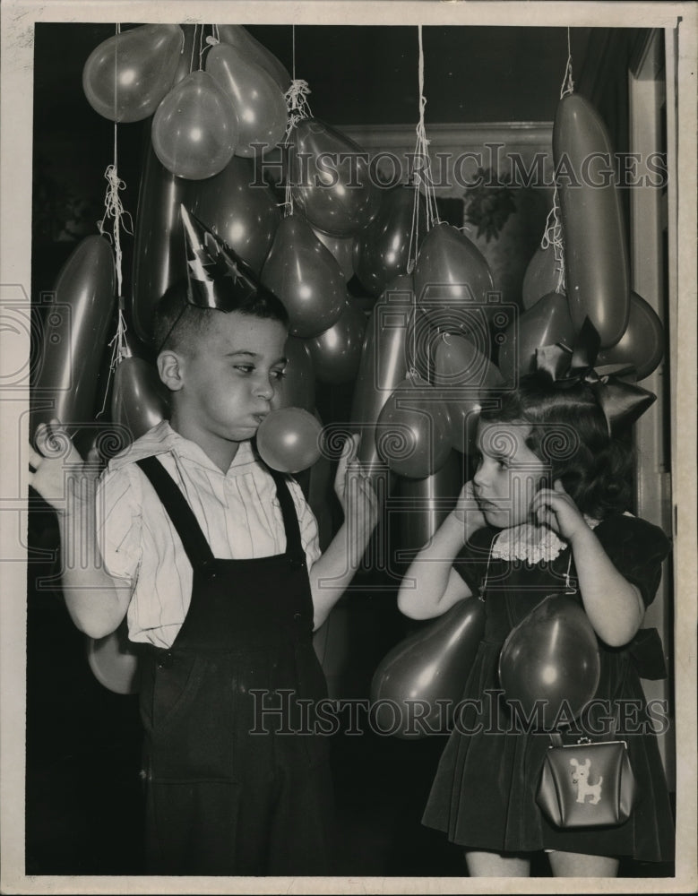 1951 Press Photo Grover Hull, 5; Pamela Rung, 3