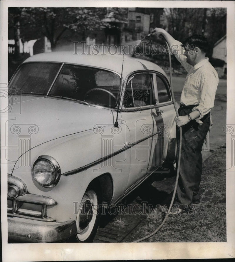 Load image into Gallery viewer, 1952 Press Photo J.J. Sidelka Republic Steel Worker wash his Car
