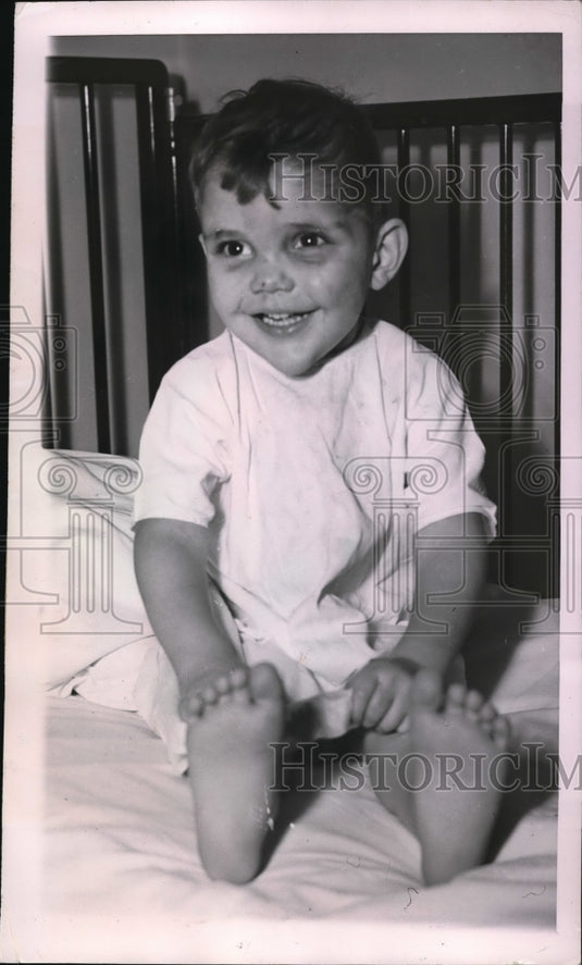 1950 Press Photo Robert Van Orman still smiles despite of bruises - ned35972