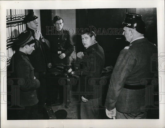 1953 Press Photo West Berlin Germany A west German policeman watches at right as