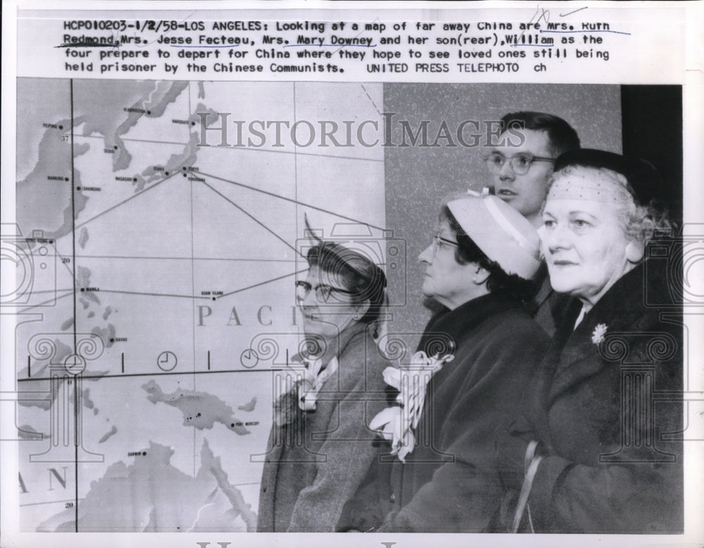 1958 Press Photo Families Wait To Visit Loved Ones Held Prisoner By Chinese