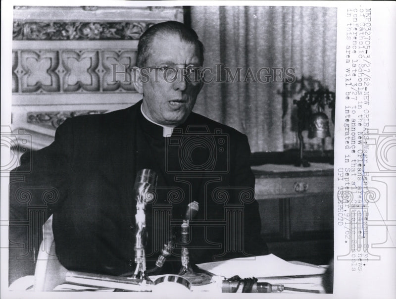 Load image into Gallery viewer, 1962 Press Photo Msgr. Henry Bezon called a news conference - ned36339
