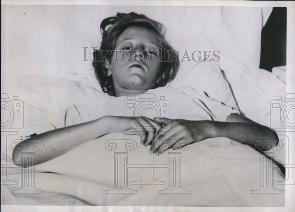 1937 Press Photo Nellie Stevens missing for six days found near home