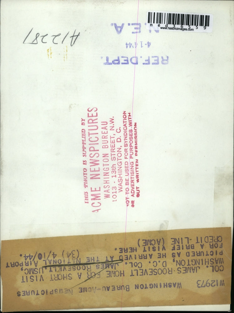 1944 Press Photo Col James Roosevelt USMC pictured as he arrived at the National