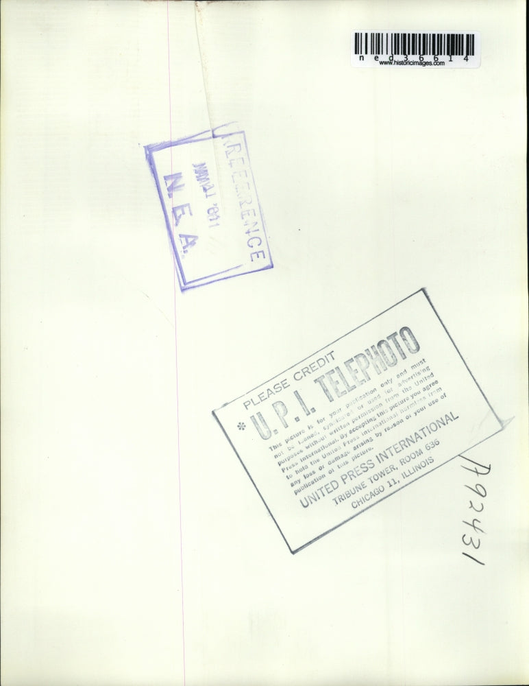 Load image into Gallery viewer, 1961 Press Photo Arrests of Henry Raymont &amp; Robert Berrelles of the Assoc Press

