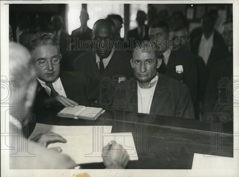 1932 Press Photo Paul Sperandia Beats Wife With A Hatchet And Sets House On Fire