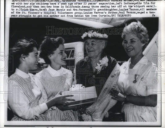 1960 Press Photo Indianapolis Katherine Veronaerr Russian Trish Ahern