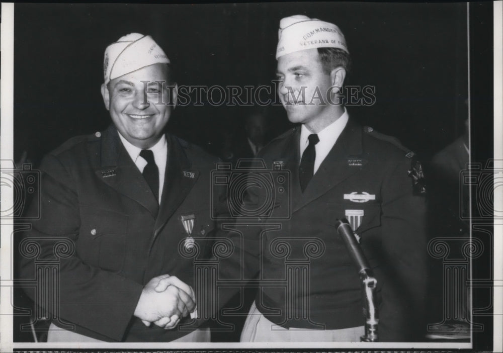 1957 Press Photo Cooper Holt & Richard Roudebush During the VFW 58th Encampment