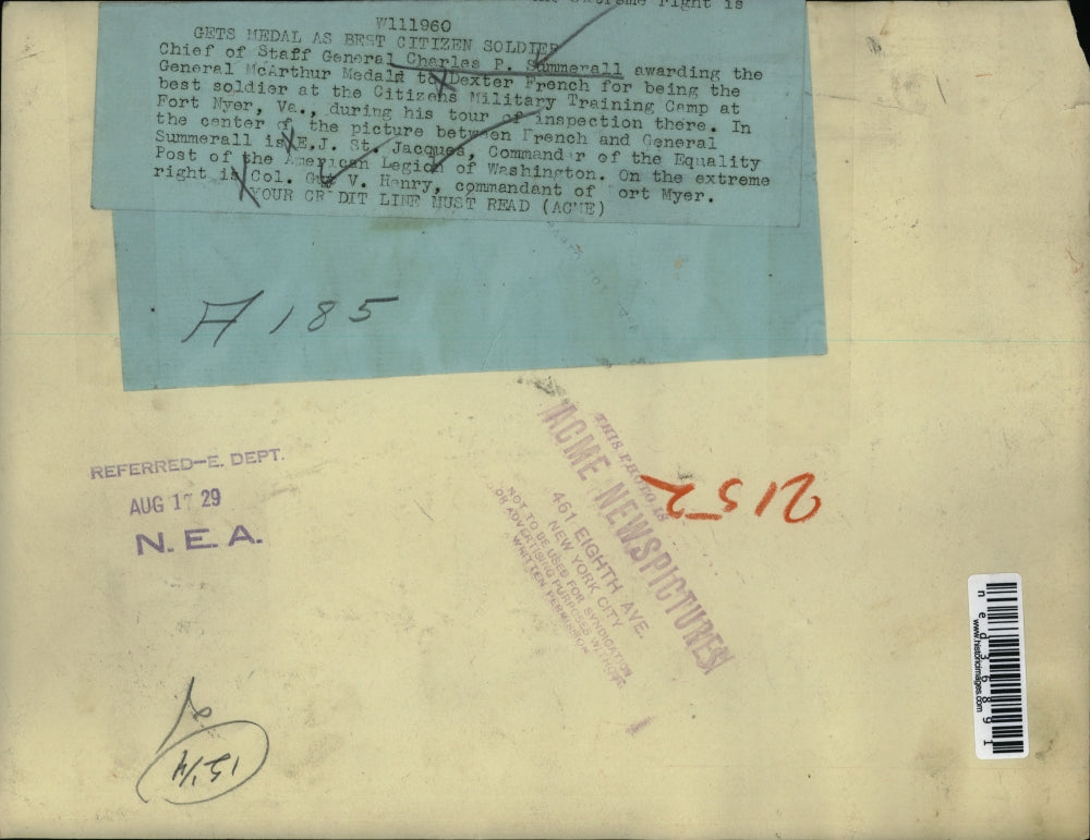 1929 Press Photo Gets Medal as Best Citizen Soldier