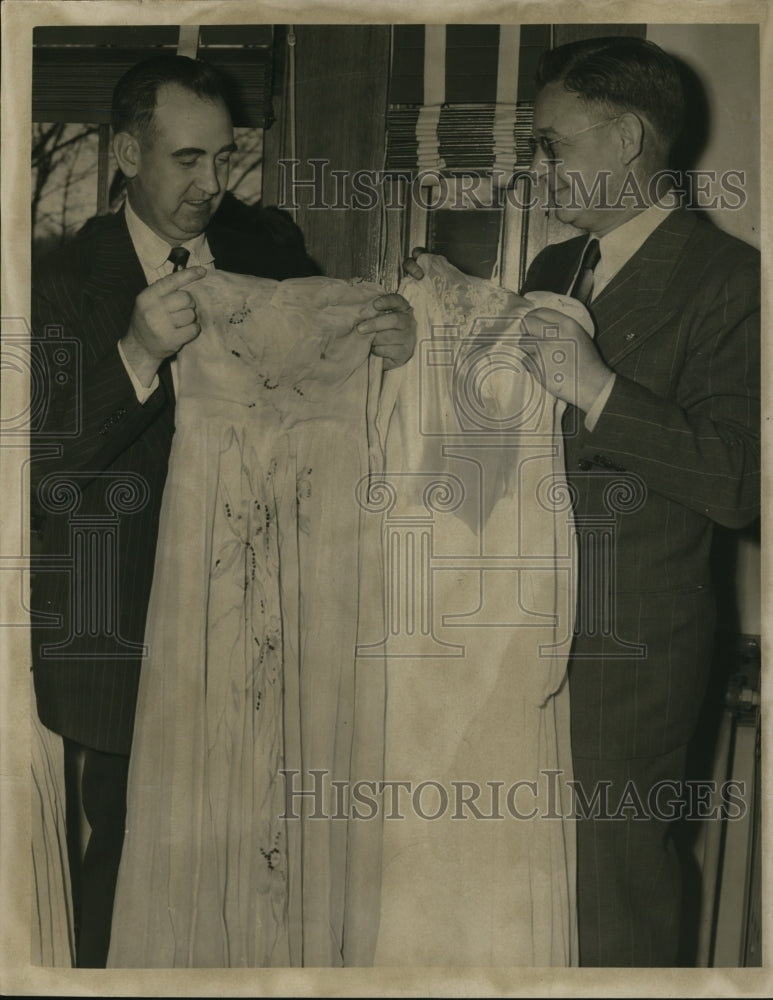 1949 Press Photo Harry Richard together with Ralph Schaar.- Historic Images