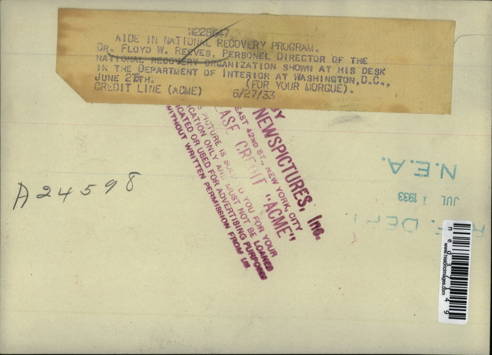 1933 Press Photo Dr. Floyd W. Reeves Shown At His Desk In Department Of Interior