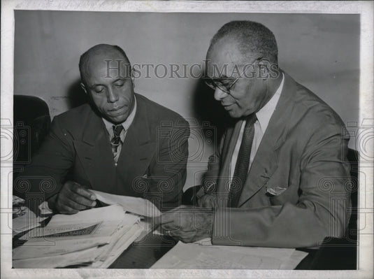1945 Press Photo Richard Greene Faces Charges Of Attempted Bribery - Historic Images