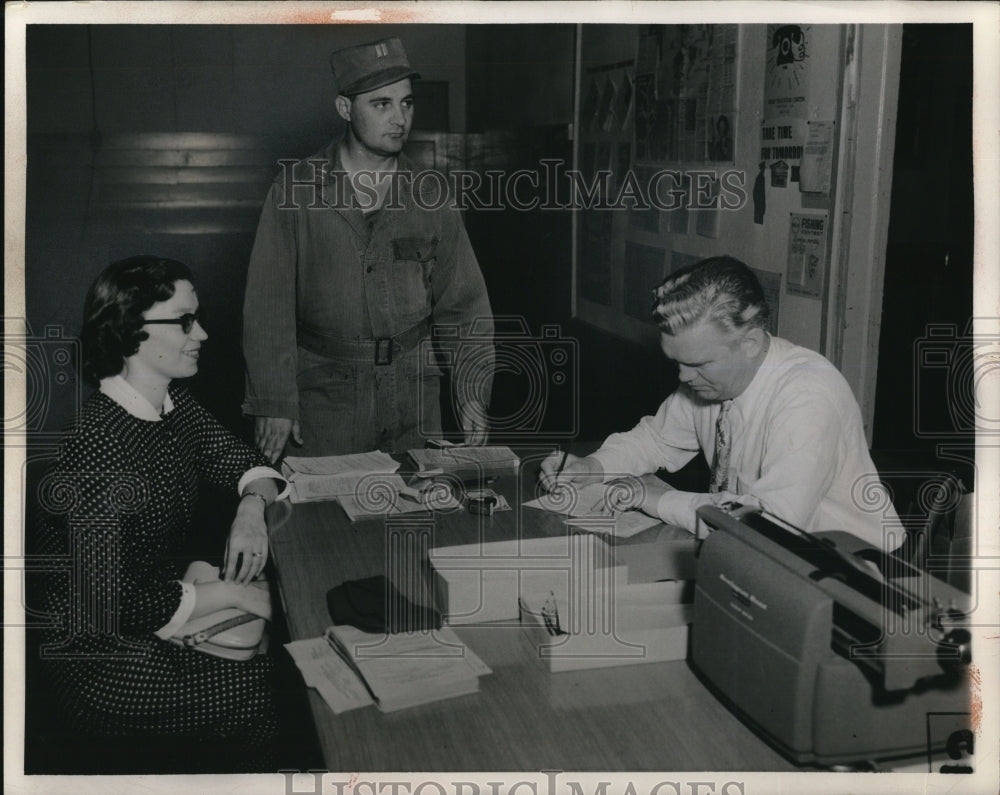 1952 Press Photo Howard E. Ryan Michael Dzejachok Robert T Scott Special Auto