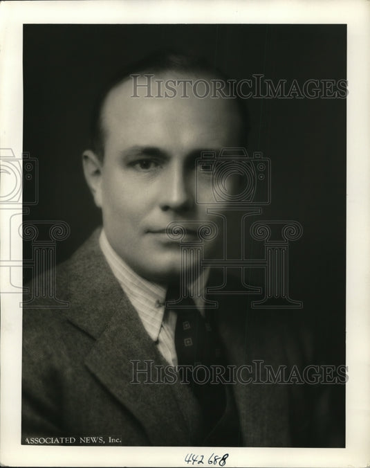 1938 Press Photo Charles B. Harding Posing For Photograph - ned37306