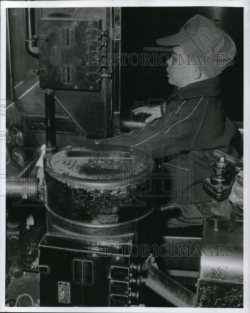 1957 Press Photo Steve Scharf as Enfineer